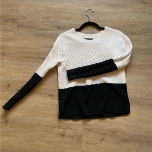 Cream color block banana sweater